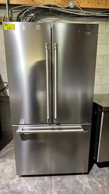BEKO 36" WIDE STAINLESS STEEL FRENCH DOOR FRIDGE WITH BOTTOM FREEZER DRAWER