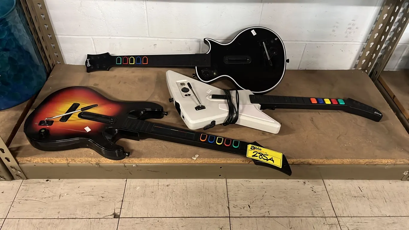 (3) GUITAR HERO GUITARS