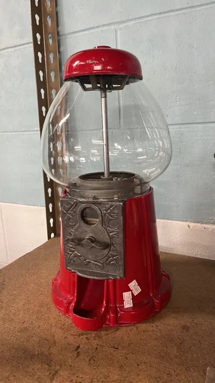 CONTINENTAL GUM OF CANADA INC. COUNTERTOP GUMBALL MACHINE