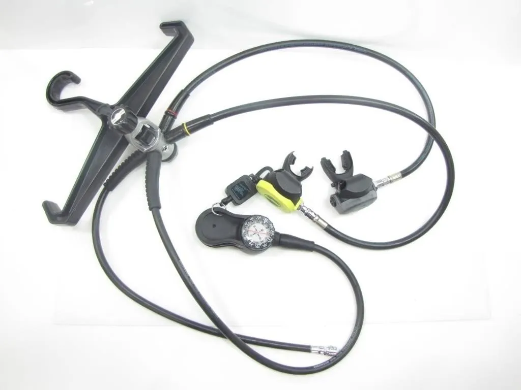 SHERWOOD SCUBA REGULATOR SET W/ HANGAR
