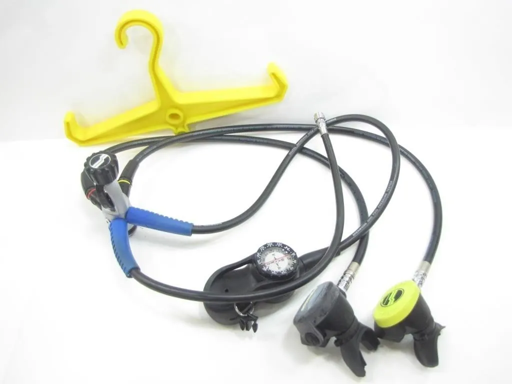 SHERWOOD SCUBA REGULATOR SET W/ HANGAR