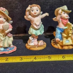 3 ceramic figurines, Perfect Little Place series