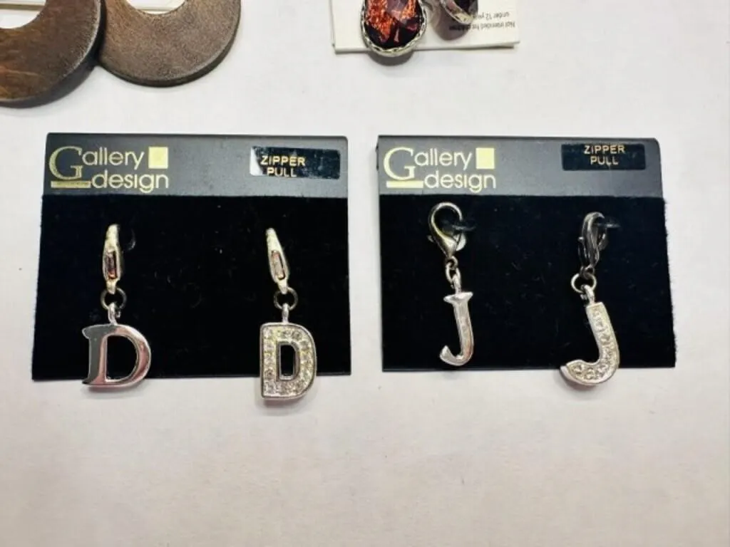 NEW-5pr Earrings on Card, 2 set zippers pulls-4