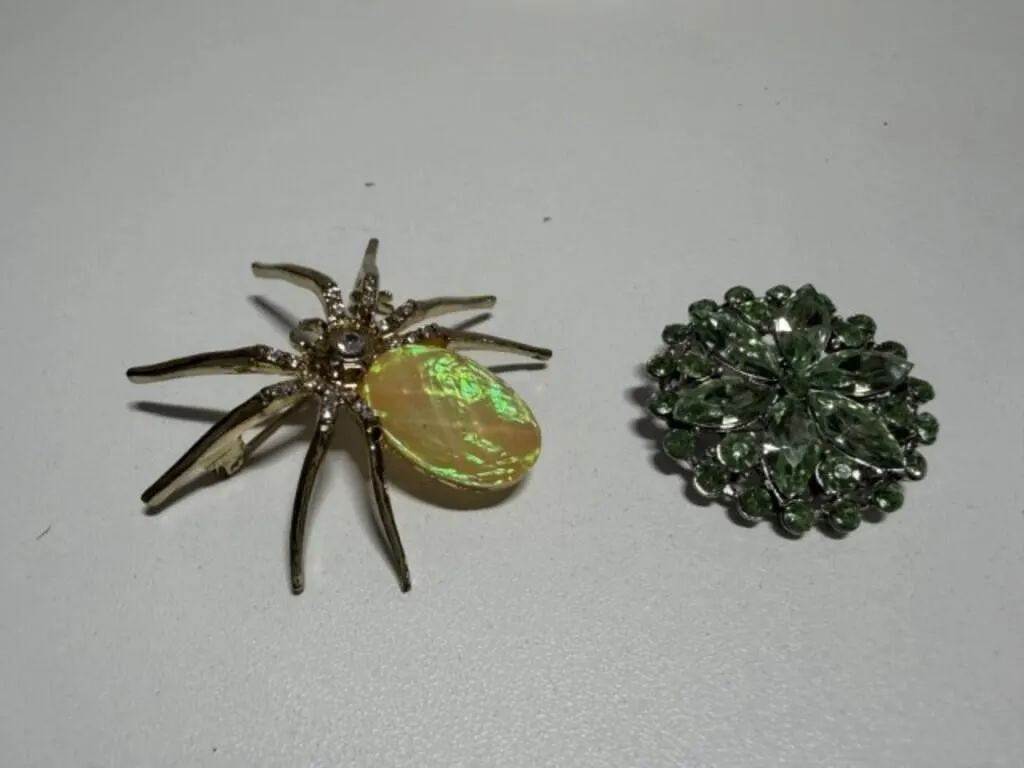 Spider Brooch, Green Stone Floral Brooch