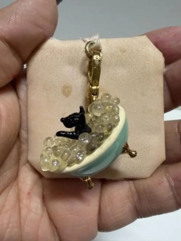 Juicy Couture Charm-Scotty Dog in Bubble Bath