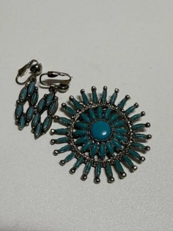 Faux Turquoise SW Style Brooch w/ Sunburst Design