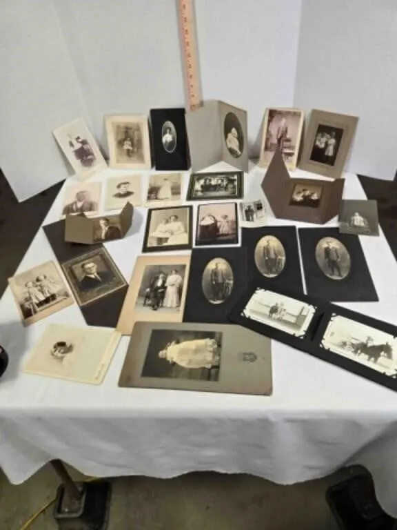 Collection of vintage & antique photos, 25 plus