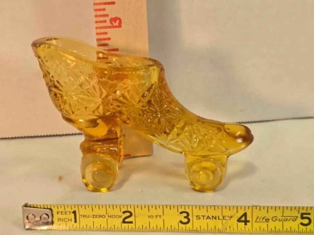 Fenton amber glass roller skate figurine
