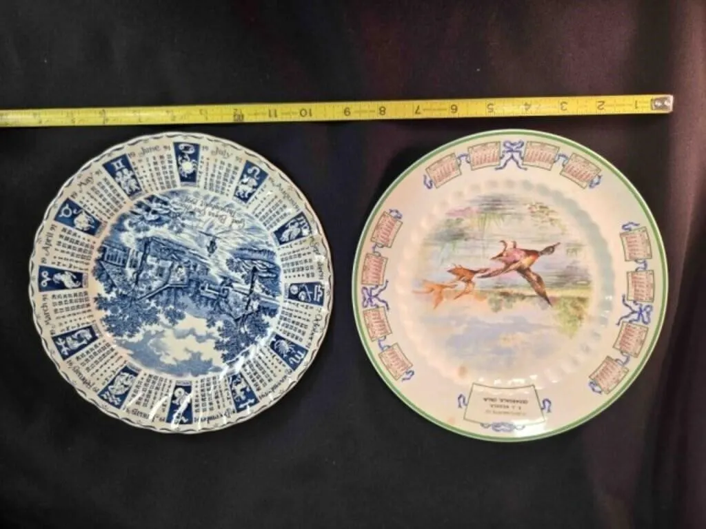 2 Calendar plates, 1928 & 1991, 9" diameter