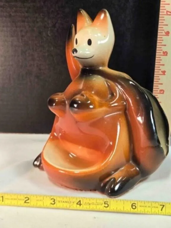 Ceramic kangaroo valet, featured in Pulp Fiction