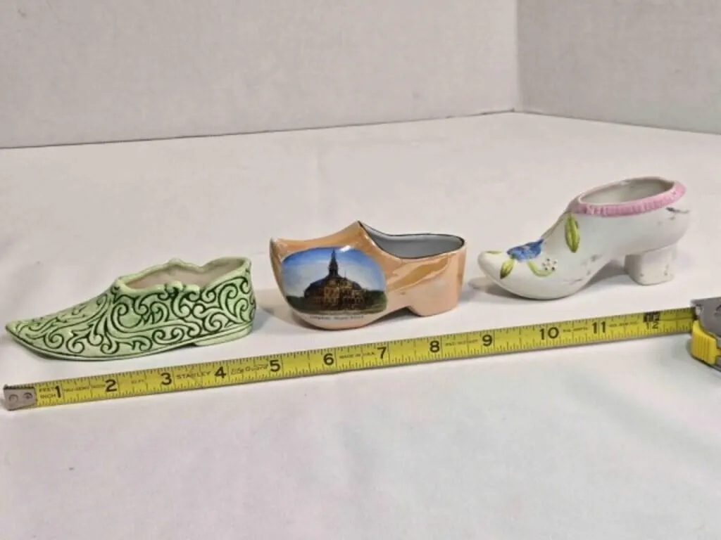 Vintage hand painted ceramic lady shoe figurine