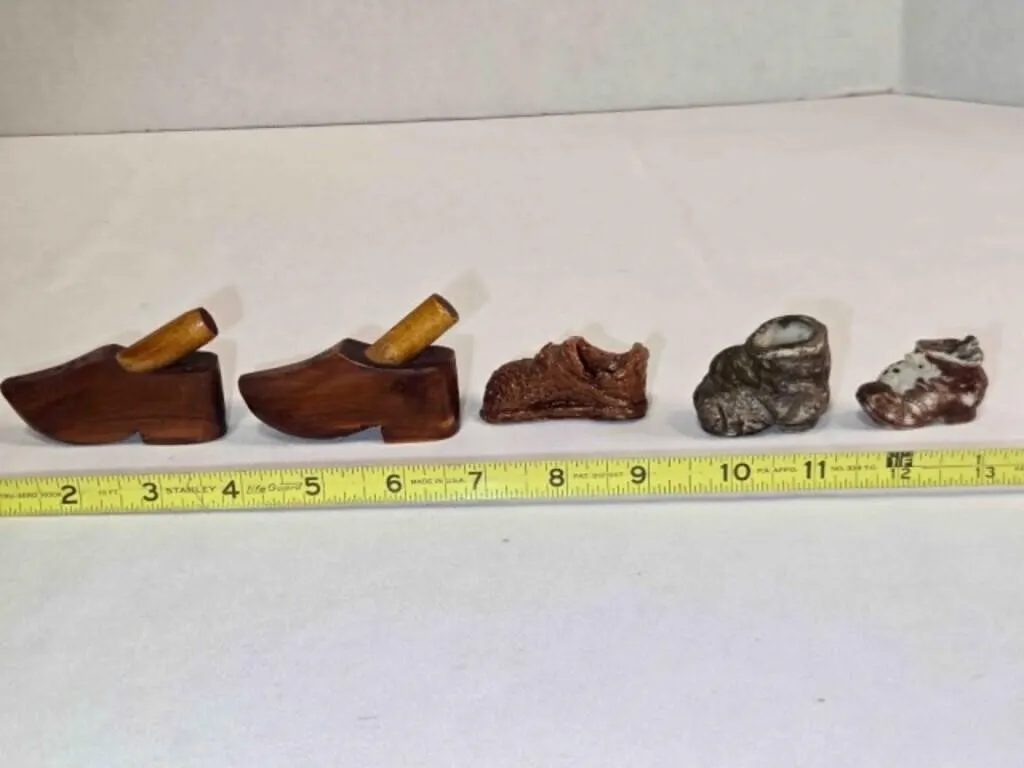 5 shoe motifs, Salt & Pepper Springfield MO