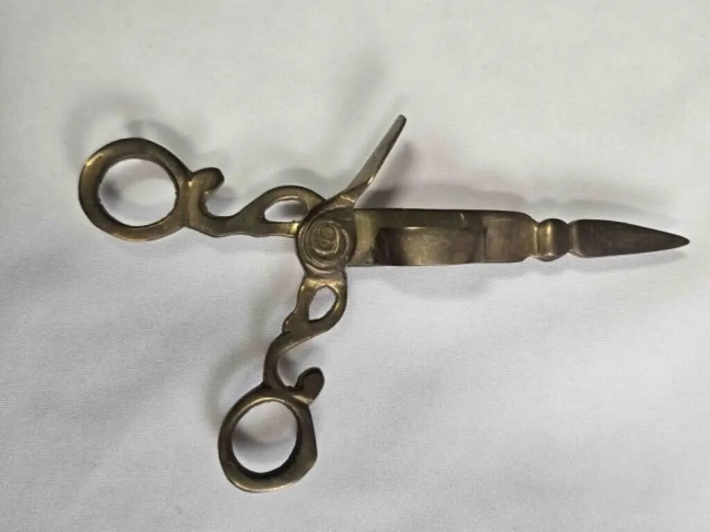 Brass candle wicker snuffer & trimmer