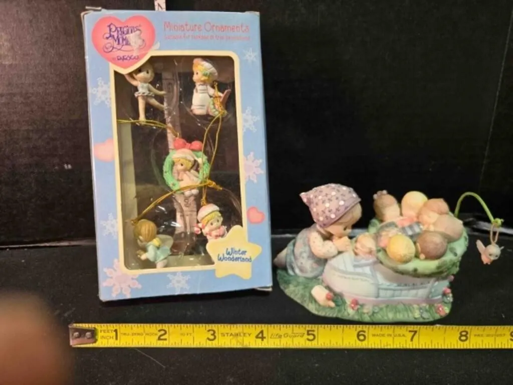Miniature Moments Figurine, PM miniature figures