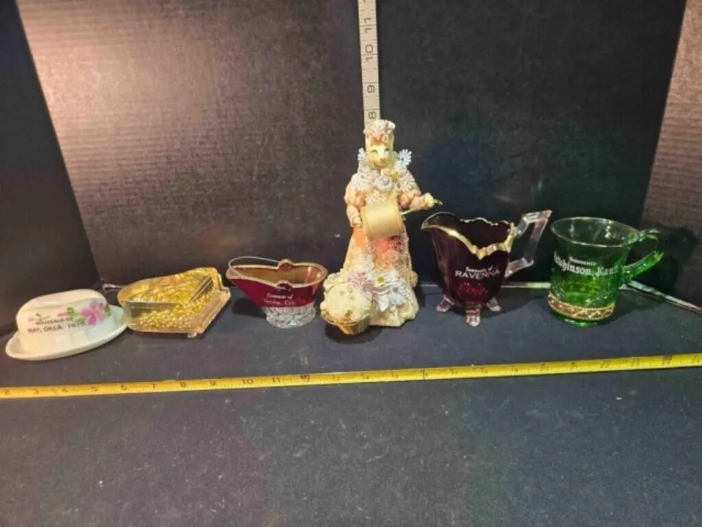 6 pitchers & souvenirs; cat figure pin cushion