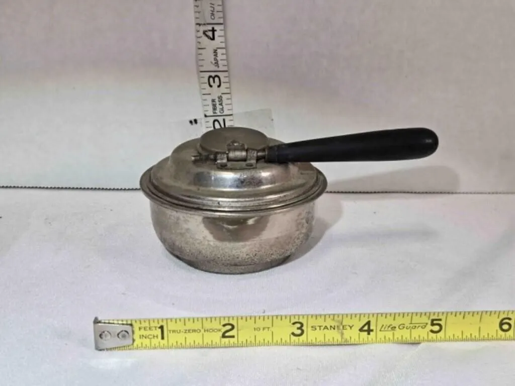 Vintage alcohol burner, 3�" across