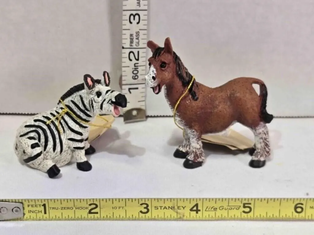 2 Holy Herd resin figures, 2�" tall, Pete Apsit