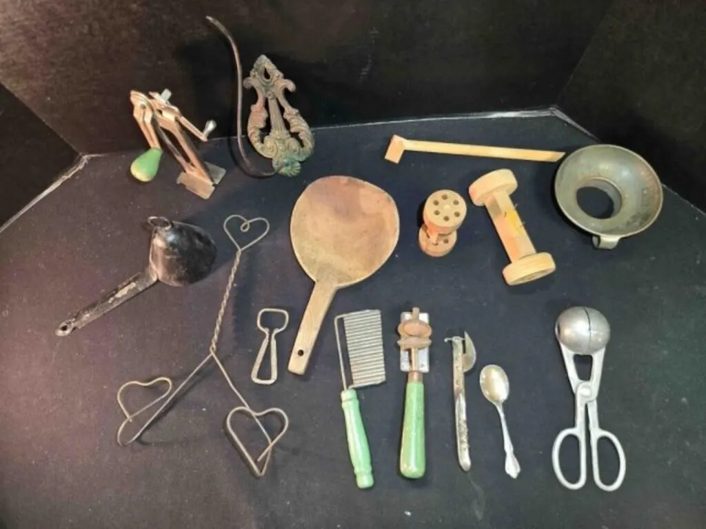 Kitchen utensils