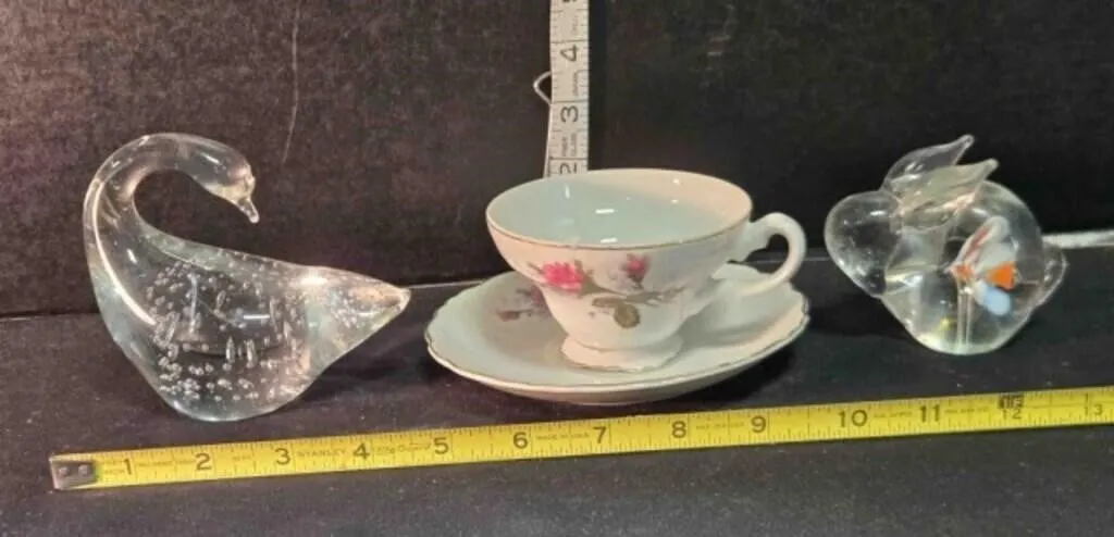 China cup/saucer, glass swan, glass bunny