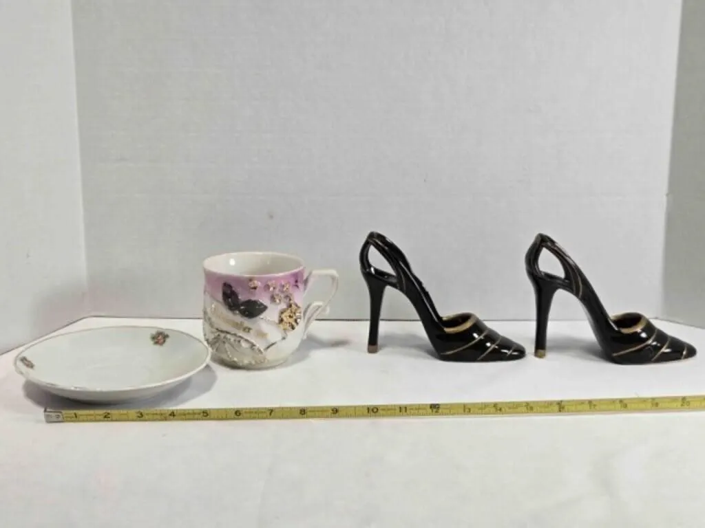 2 ceramic high heels, Remember Me cup, saucer