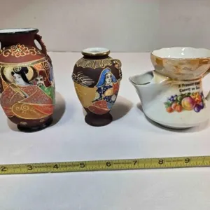 2 porcelain Japanese vases, Shaving mug