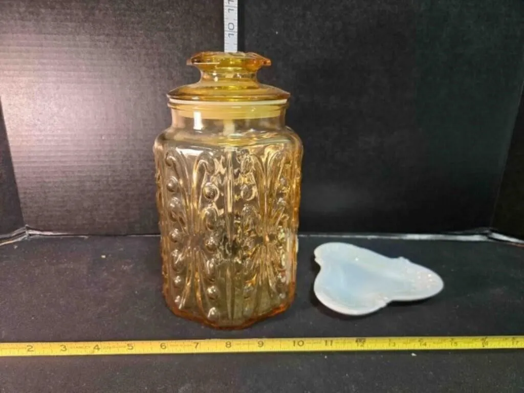 Amber glass jar w/sealing lid, milk glass tray