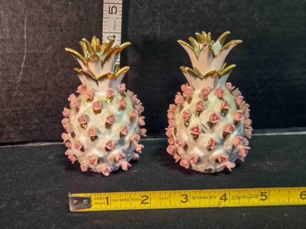Pair of Lefton perfume bottles w/stopper