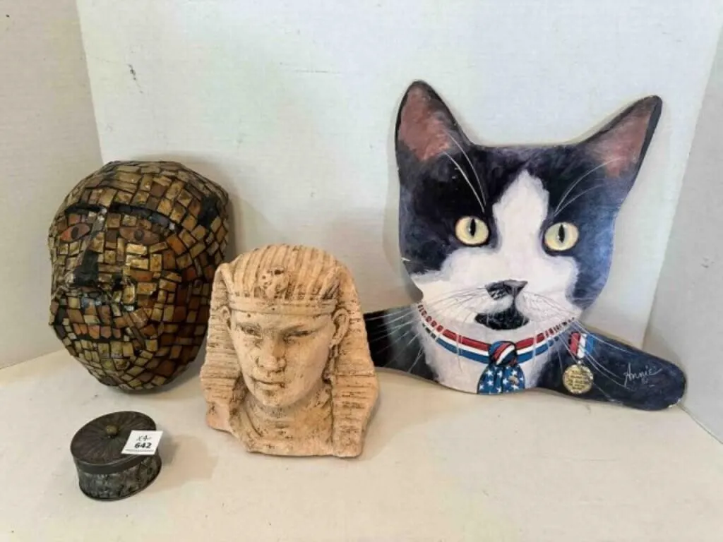 Egyptian Pharoh Head, Cat Hanger, Mosaic Mask