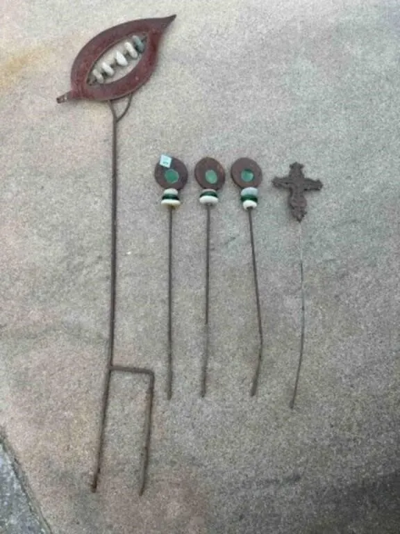 5 Metal & Glass Garden Stakes