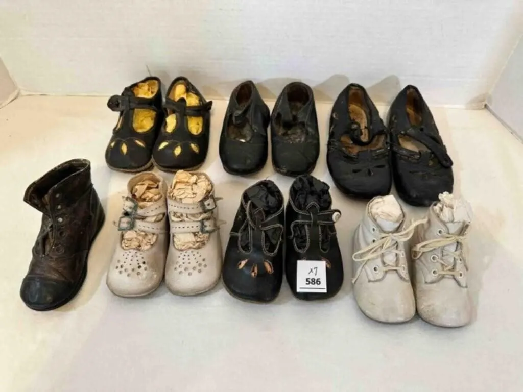 7 pairs Vintage Baby Shoes