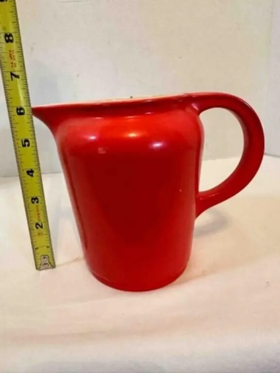 Universal Cambridge Red Pitcher Rounded handle 6"