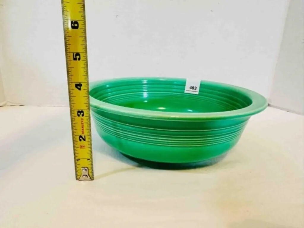 Fiesta Medium Green Bowl 9.5" no chips