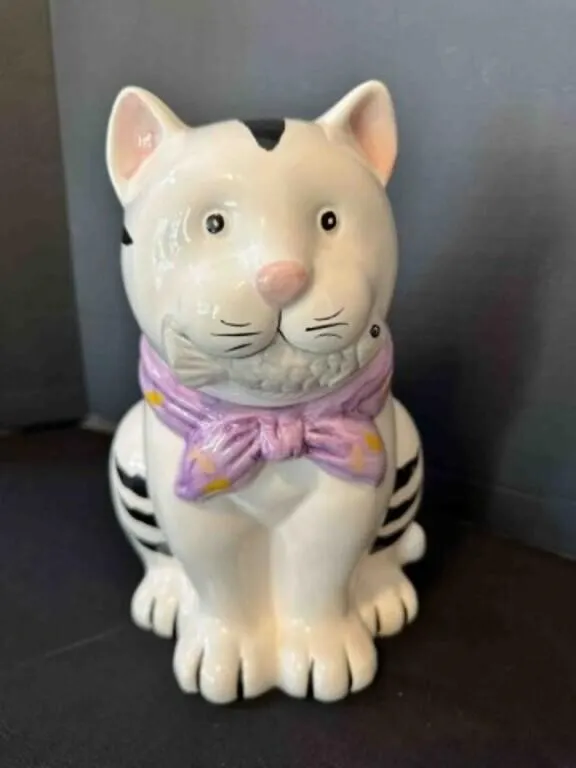 Cat Ceramic Cookie Jar by King Fong-10.5"