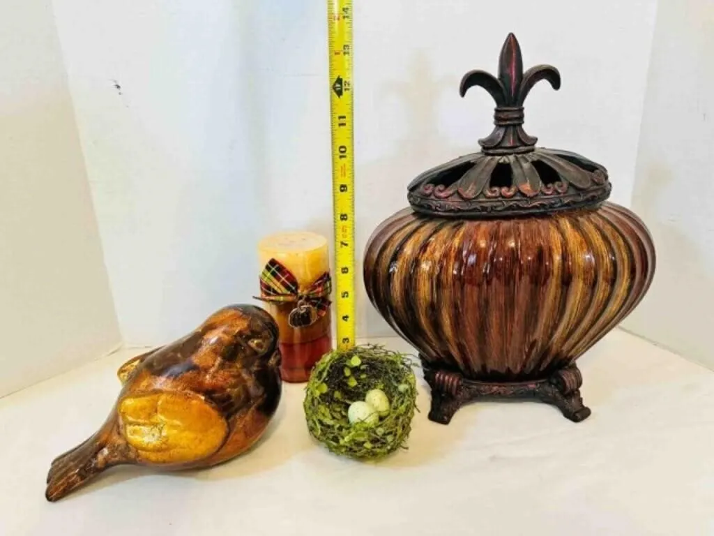 Brown D�cor Items, Bird, Lidded Vase, Candle, gree