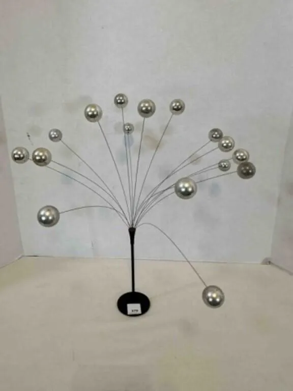 1970s Space Age Kinetic Ball Sculpture Table Mobil