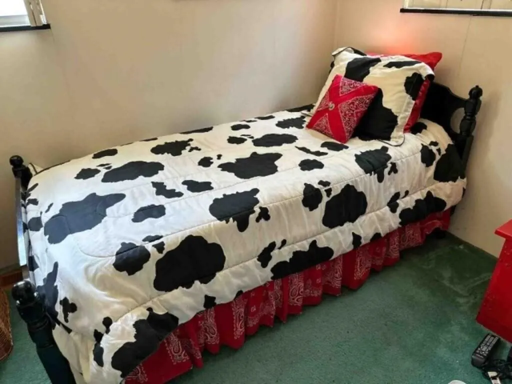 Twin Cow Pattern Comforter, Red Bandana Bed Skirt