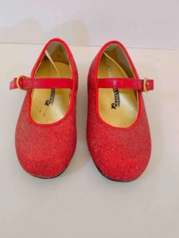 Girls Red Sparkle Mary Janes Shoes size 5.5 Straps