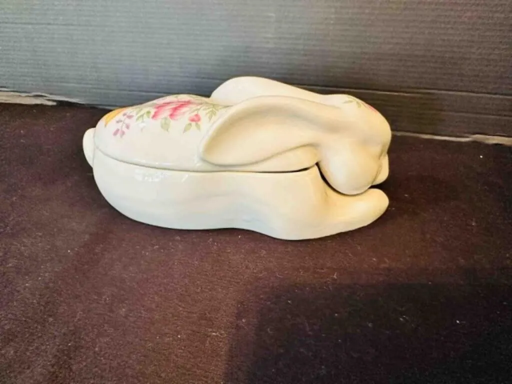 Elizabeth Arden Ceramic Floral Lidded Bunny Rabbit