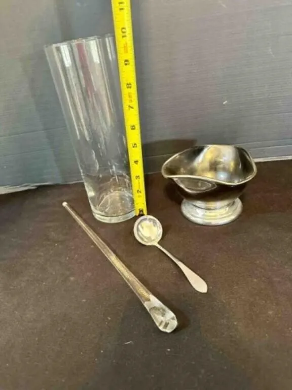 Mid Century Cocktail Mixer w/glass Stirrer, Art Gl