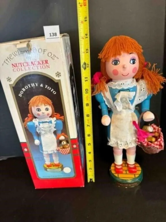 Wizard of Oz Dorothy Nutcracker 14" tall in box