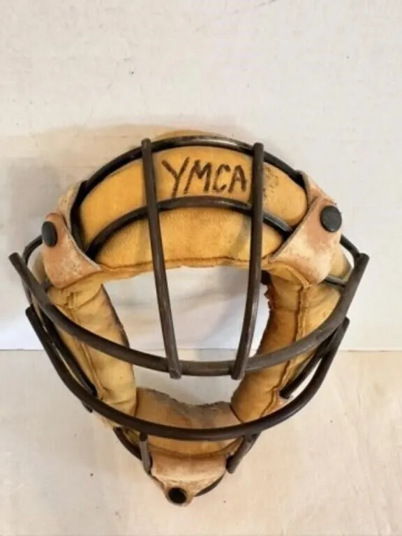 Vintage Catcher's Mask Metal & Leather W2-has some