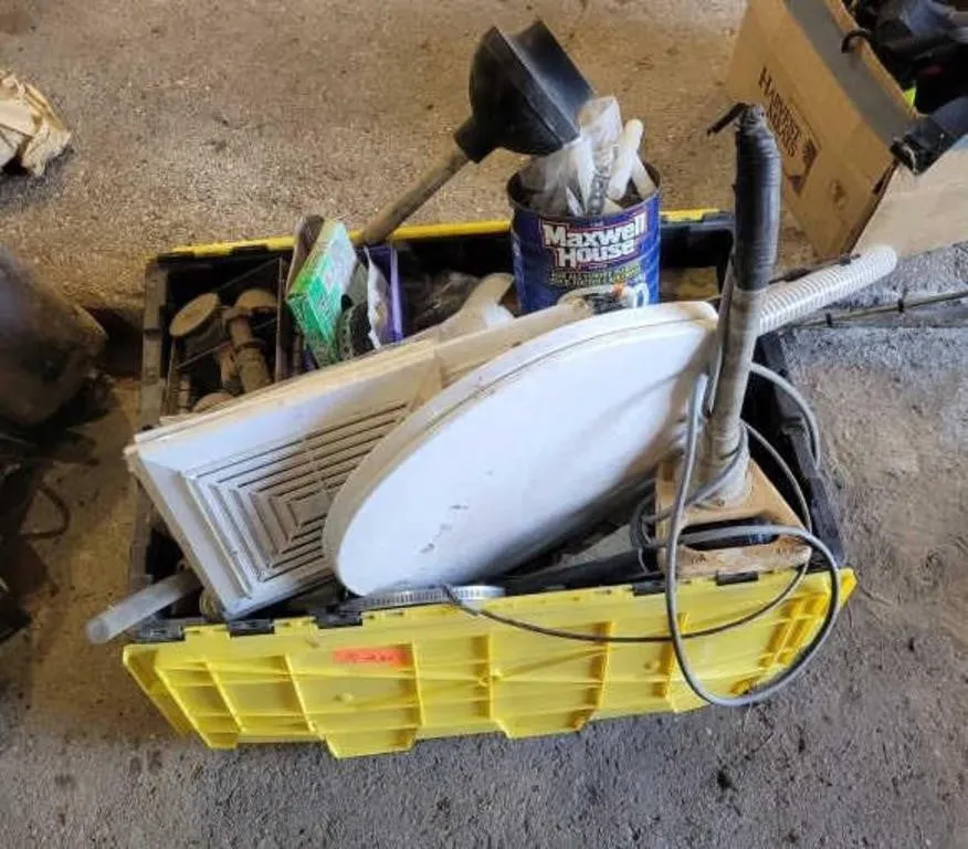 Big Lot of Assorted Plumbing Odds & Ends