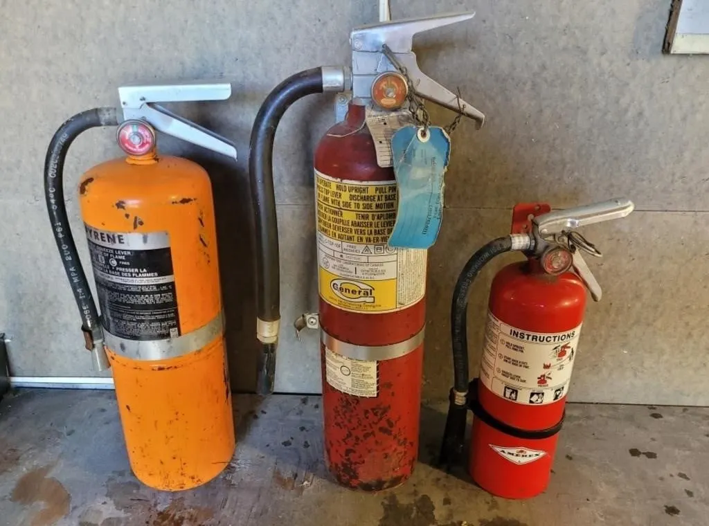 3 Fire Extingushers- 2 REQUIRE FILL/INSPECTION