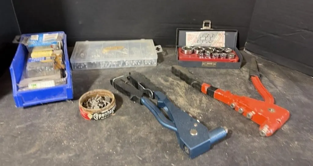 Manual Pop Rivet Guns and Rivets and Sockets