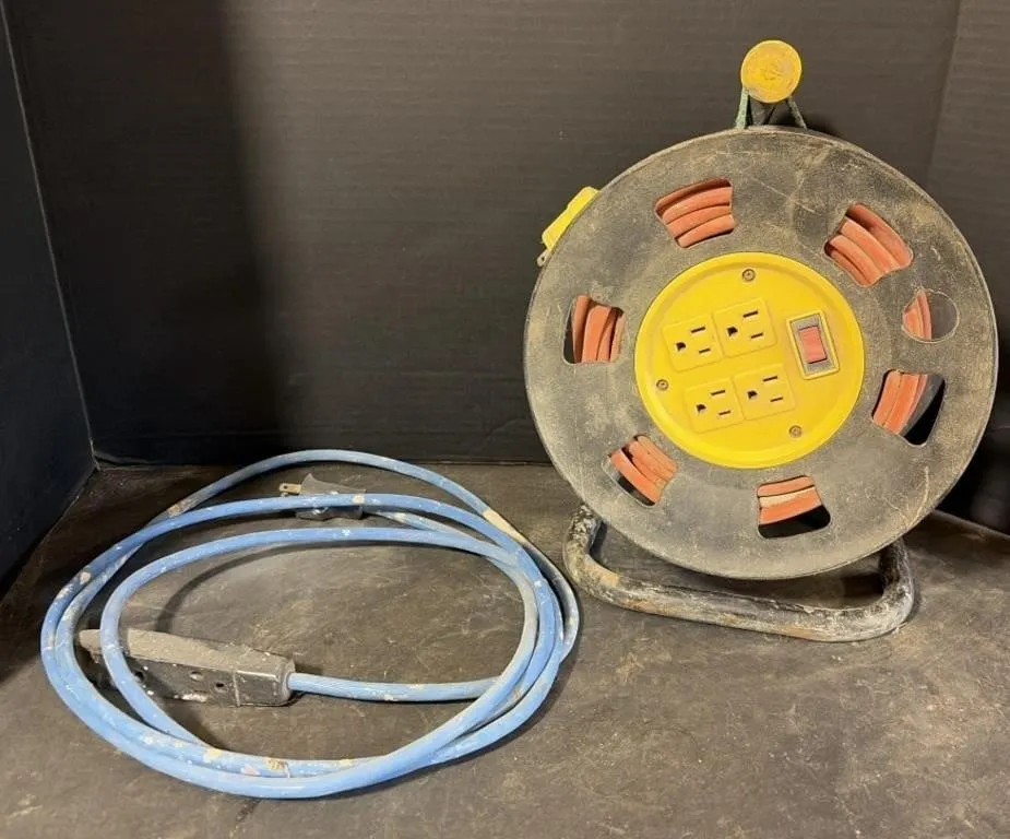 Extension Cords with Caddy