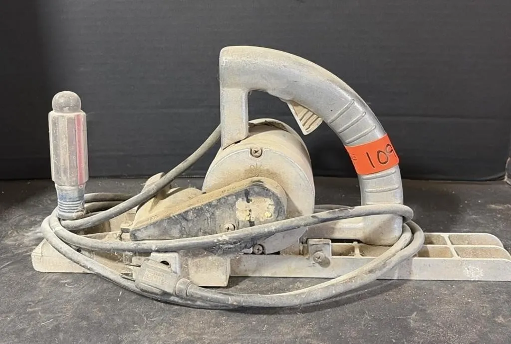 Vintage WEN Model 930 electric hand plane