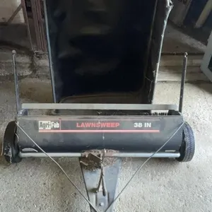 Agri-Fab 38-inch Lawnsweep with bag.
