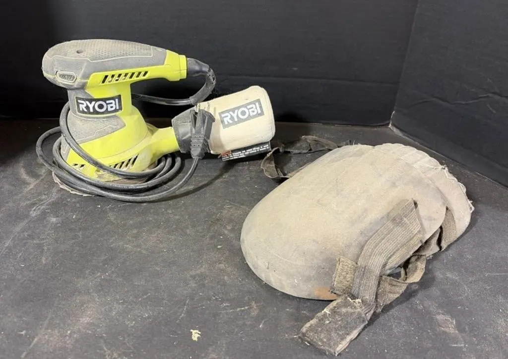 Ryobi 5-inch Random Orbital Sander w/ Knee Pads