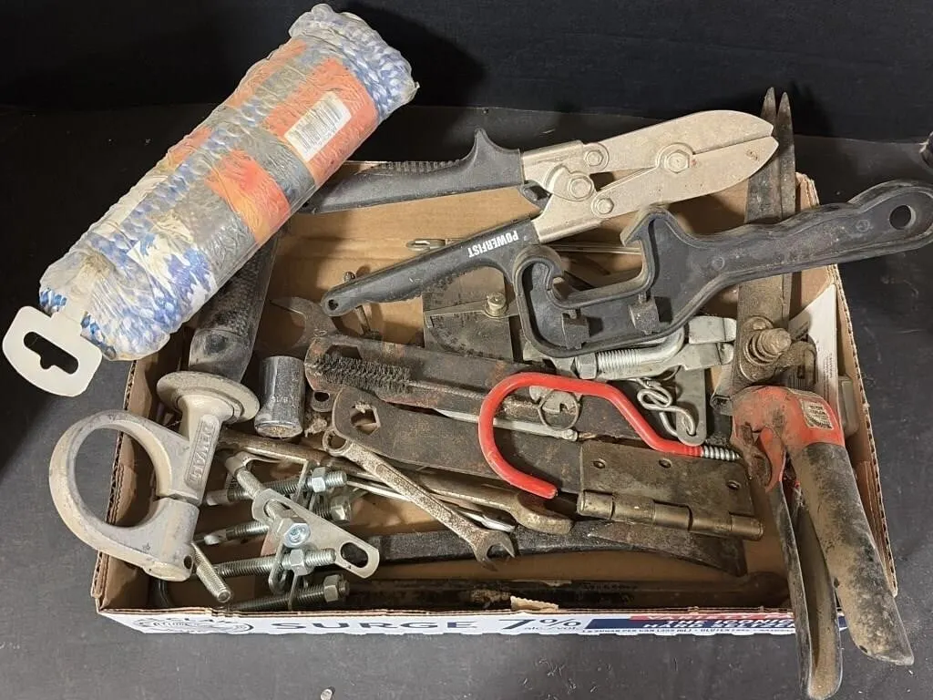 Various Tools & Rope