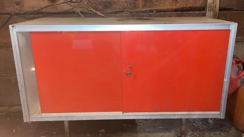 Storage cupboard with sliding doors. Approx. 48�